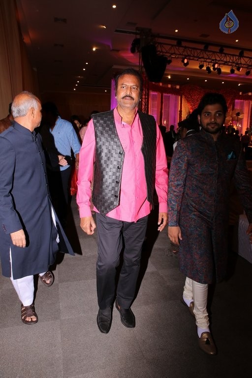 Saif Khalid Shareef Wedding Photos - 86 / 144 photos