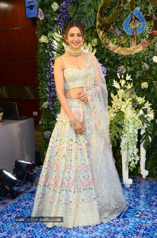 Saina Nehwal and Parupalli Kashyap Wedding Reception - 39 / 126 photos
