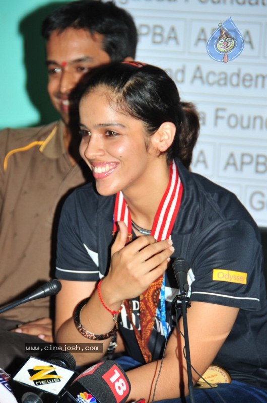 Saina Nehwal Press Meet at Gopichand Academy - 14 / 50 photos