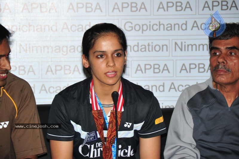 Saina Nehwal Press Meet at Gopichand Academy - 20 / 50 photos