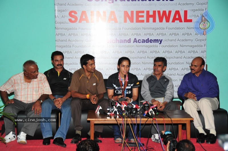 Saina Nehwal Press Meet at Gopichand Academy - 24 / 50 photos