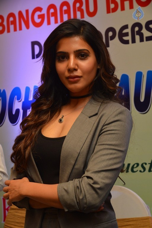 Samantha at BBD Brochure Launch - 5 / 63 photos