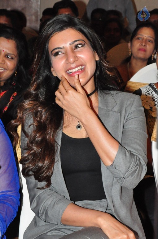 Samantha at BBD Brochure Launch - 9 / 63 photos