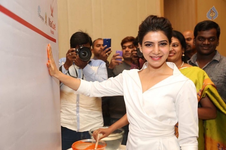 Samantha at Maxcure Hospitals Organs Donation Event - 26 / 53 photos