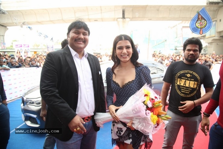 Samantha Launch One Plus Mobile At Big C - 18 / 19 photos