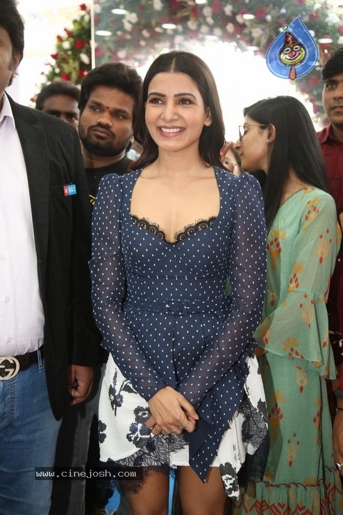 Samantha Launch One Plus Mobile At Big C - 19 / 19 photos