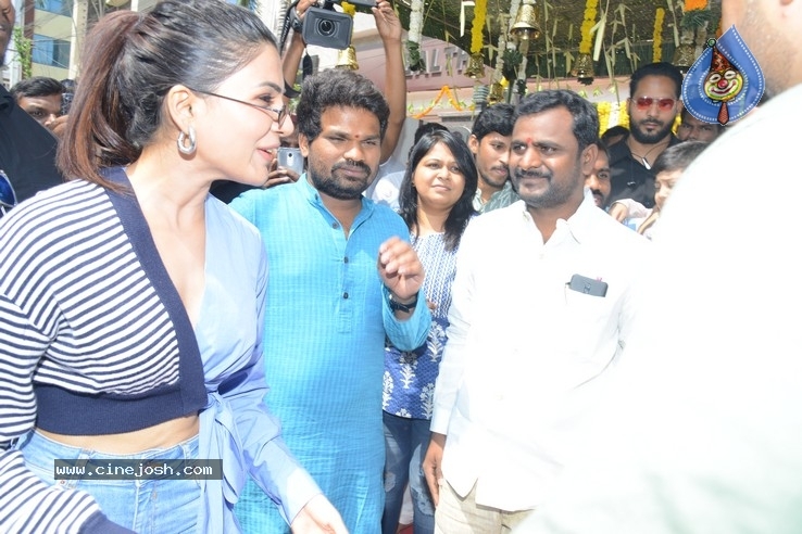 Samantha Launches Healthy way Restaurant - 11 / 79 photos