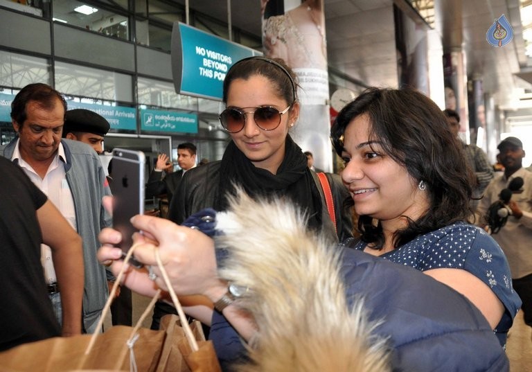 Sania Mirza at RGIA - 7 / 9 photos