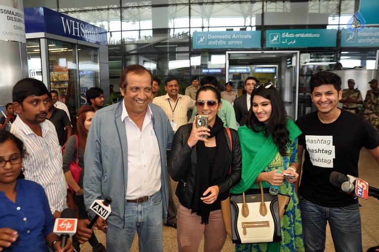 Sania Mirza at RGIA - 8 / 9 photos