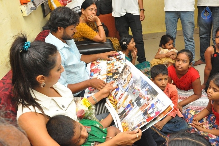 Sanjjanaa Visits Serve Needy Voluntary Organization - 21 / 41 photos