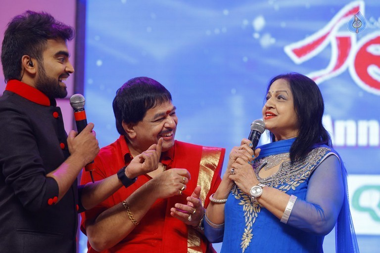 Santosham 13th Anniversary South Indian Film Awards 1 - 56 / 90 photos