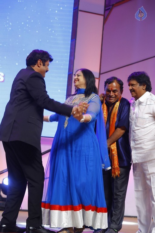 Santosham 13th Anniversary South Indian Film Awards  - 20 / 120 photos