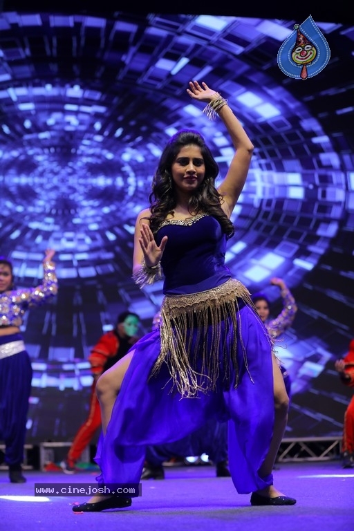 Santosham Awards 2019 Photo 1 of 38