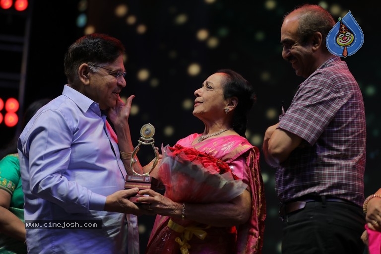 Santosham Awards 2019 - 4 / 38 photos