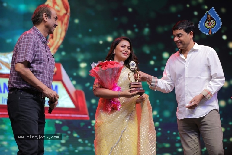 Santosham Awards 2019 - 12 / 38 photos