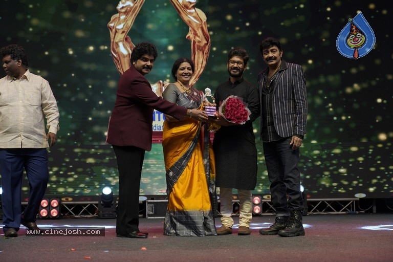 Santosham Awards 2019 - 30 / 38 photos