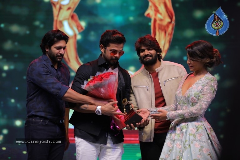 Santosham Awards 2019 - 32 / 38 photos