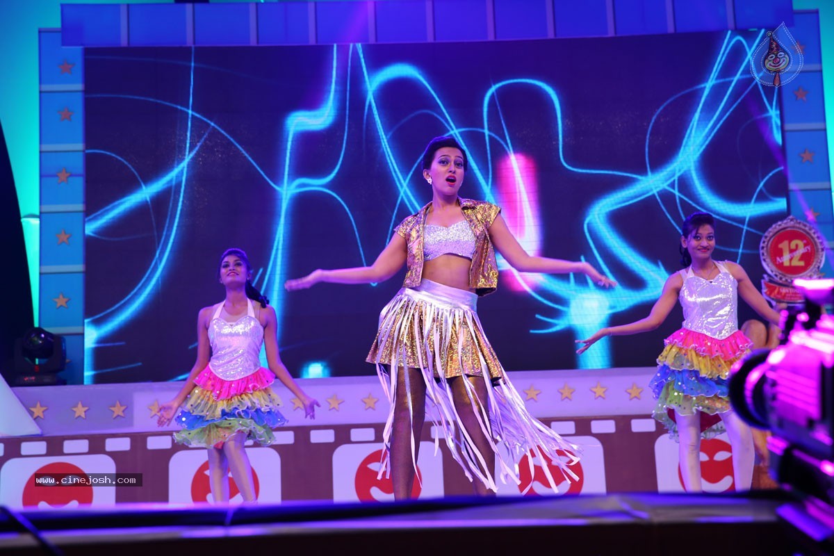 Santosham Film Awards 2014 - 75 / 86 photos