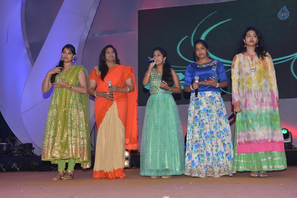 Santosham South India Film Awards 2016 Photos - 29 / 91 photos