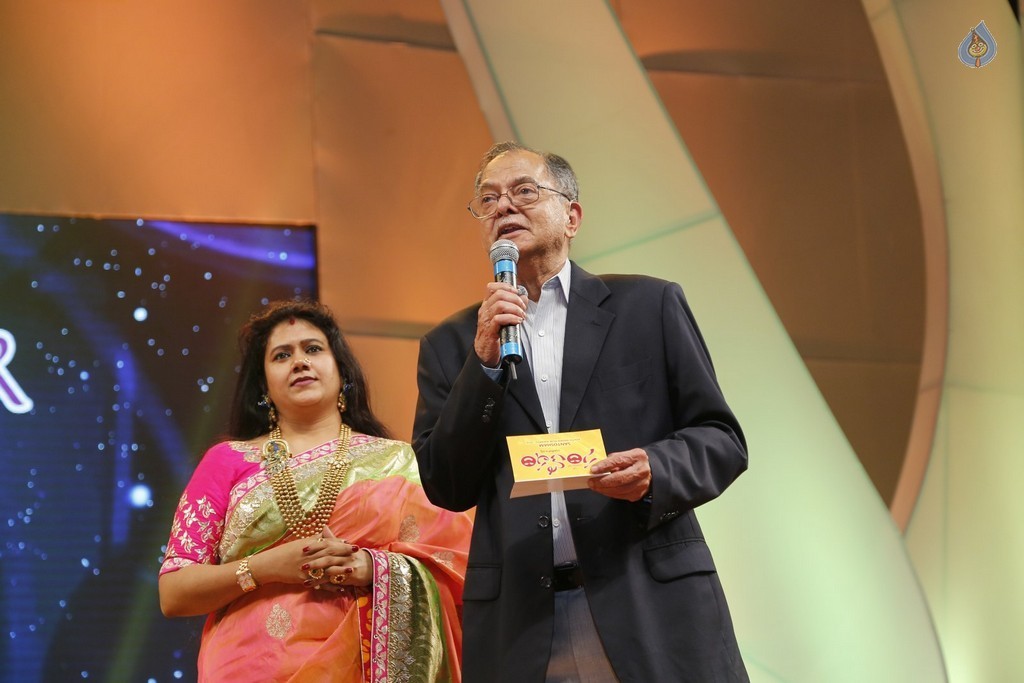 Santosham South India Film Awards 2016 Photos - 55 / 91 photos