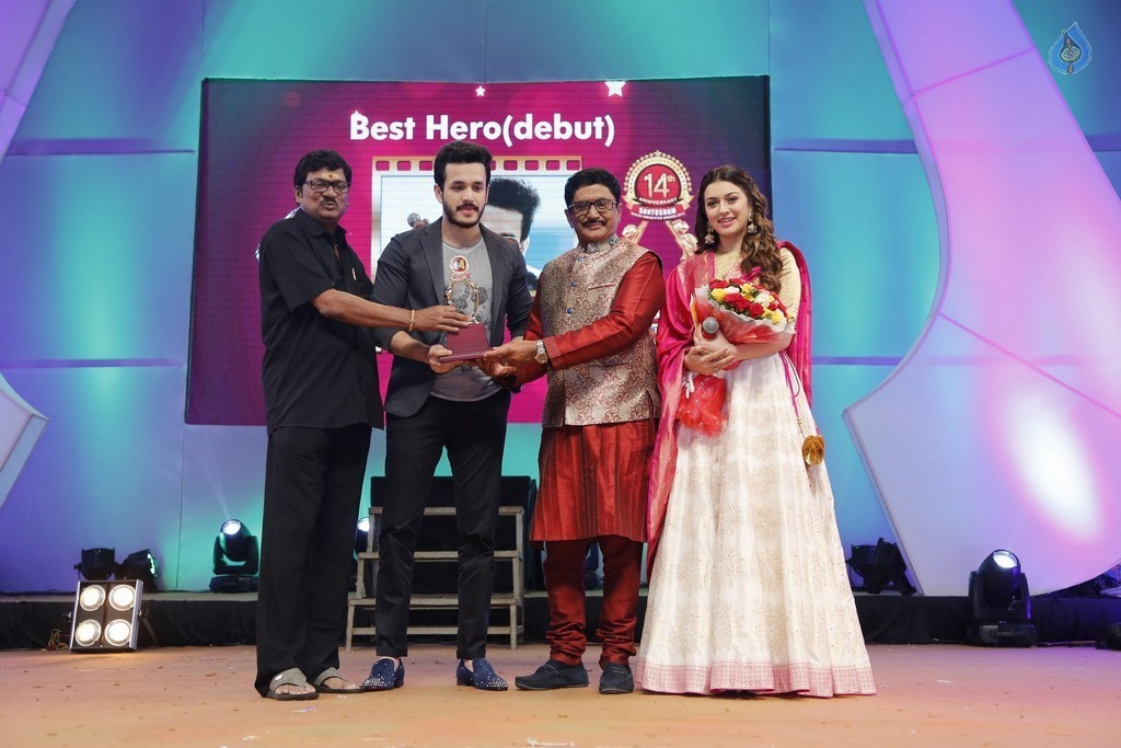 Santosham South India Film Awards 2016 Photos - 81 / 91 photos