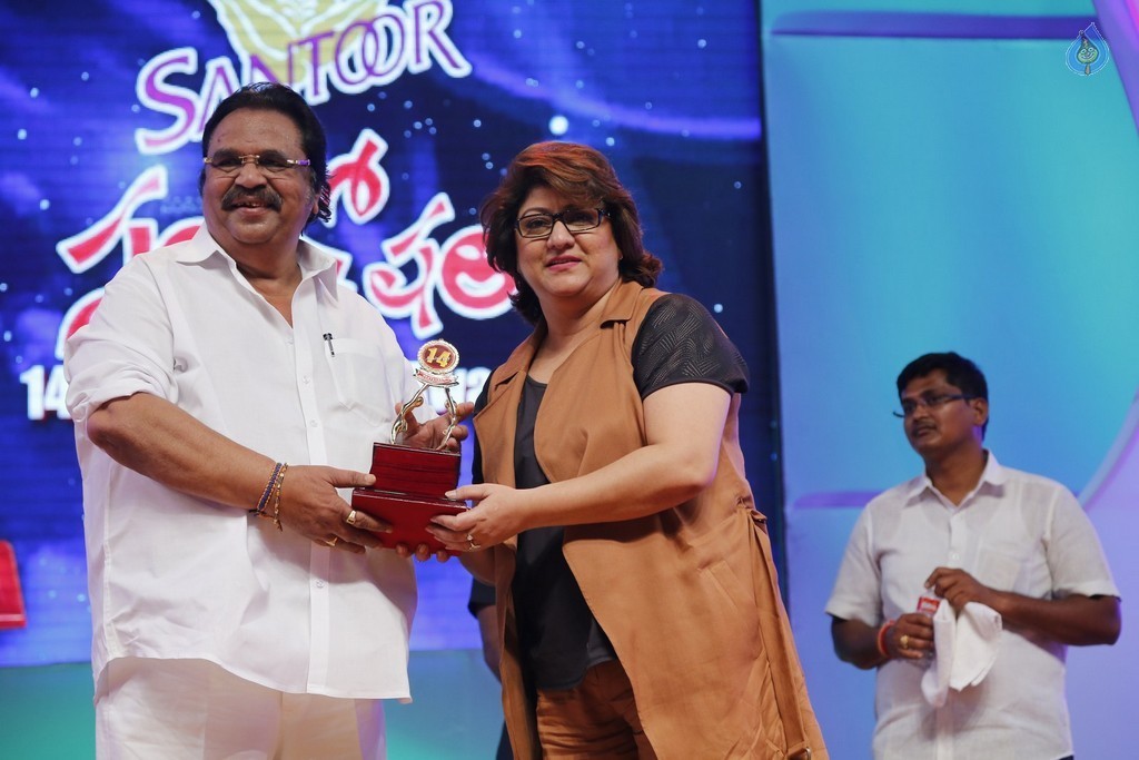 Santosham South India Film Awards 2016 Photos - 83 / 91 photos