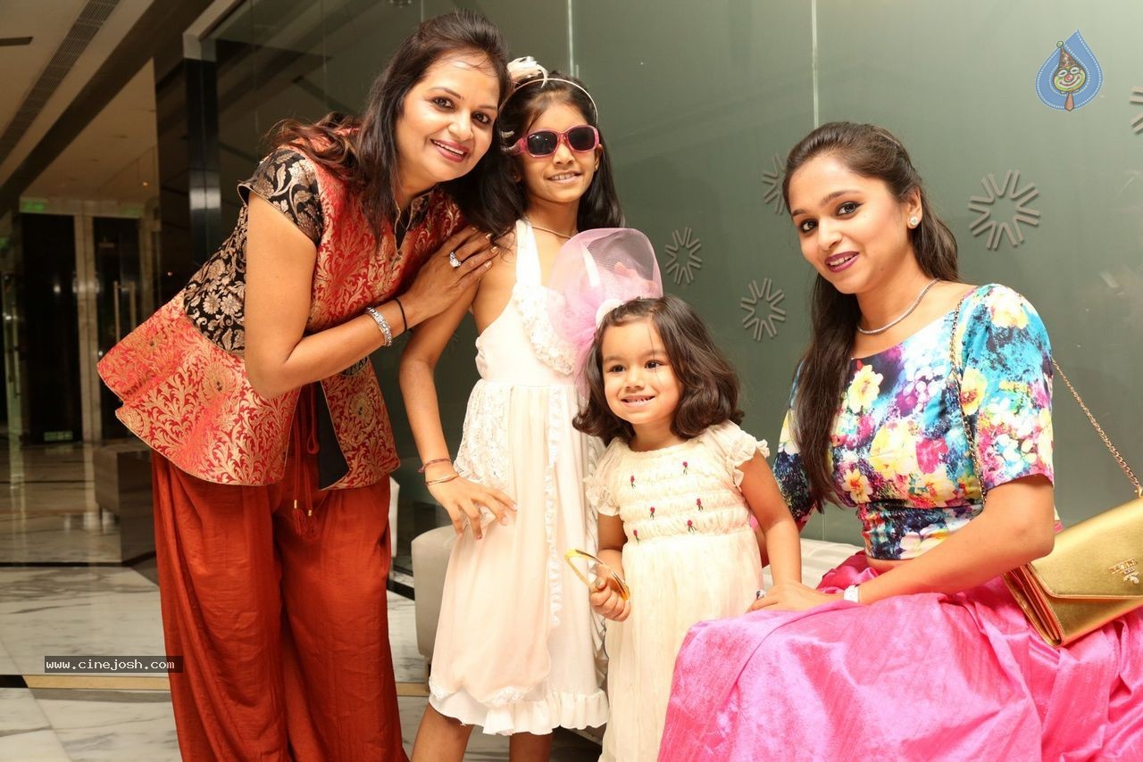 Sashi Nahata 25th Wedding Anniversary - 5 / 128 photos