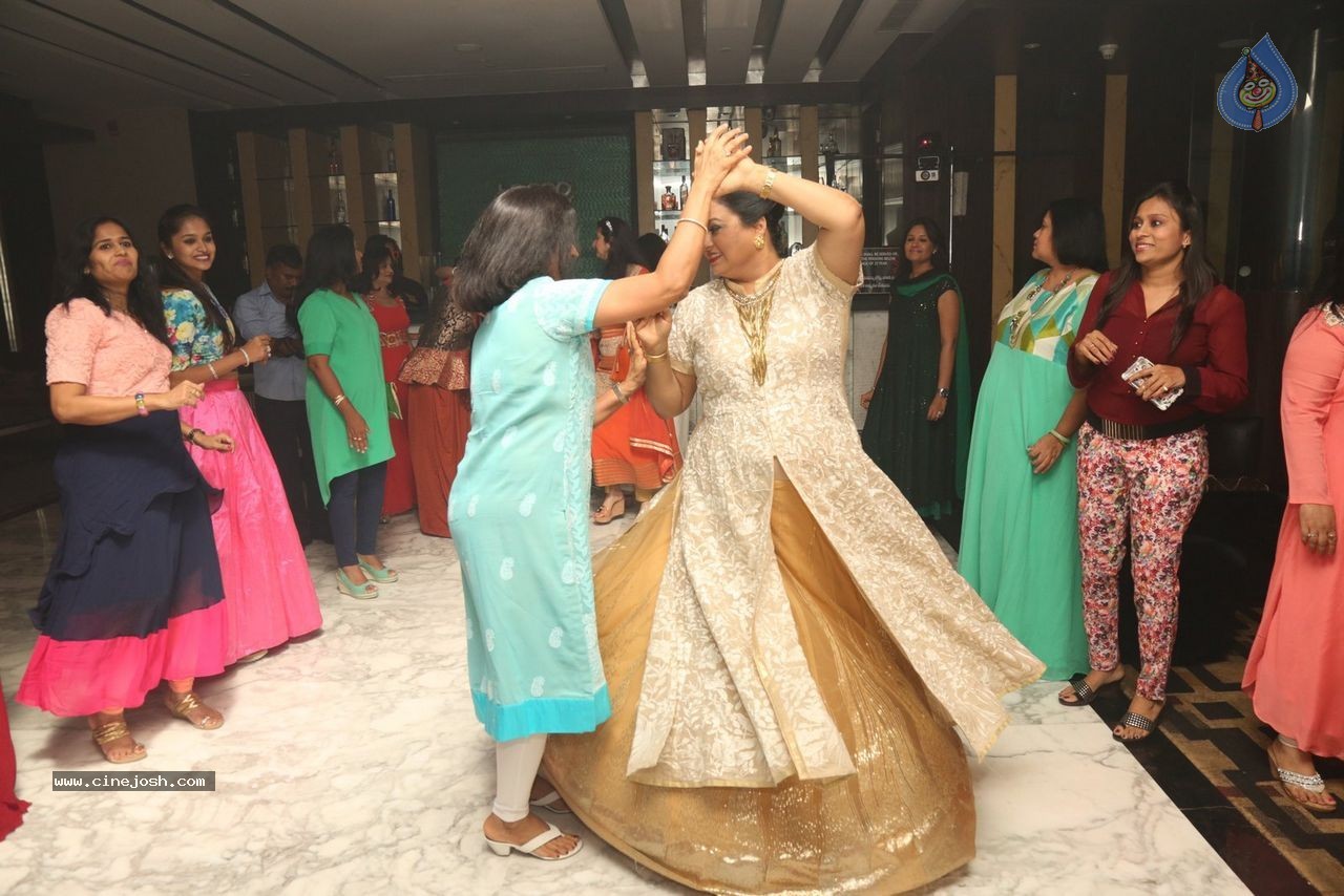 Sashi Nahata 25th Wedding Anniversary - 87 / 128 photos