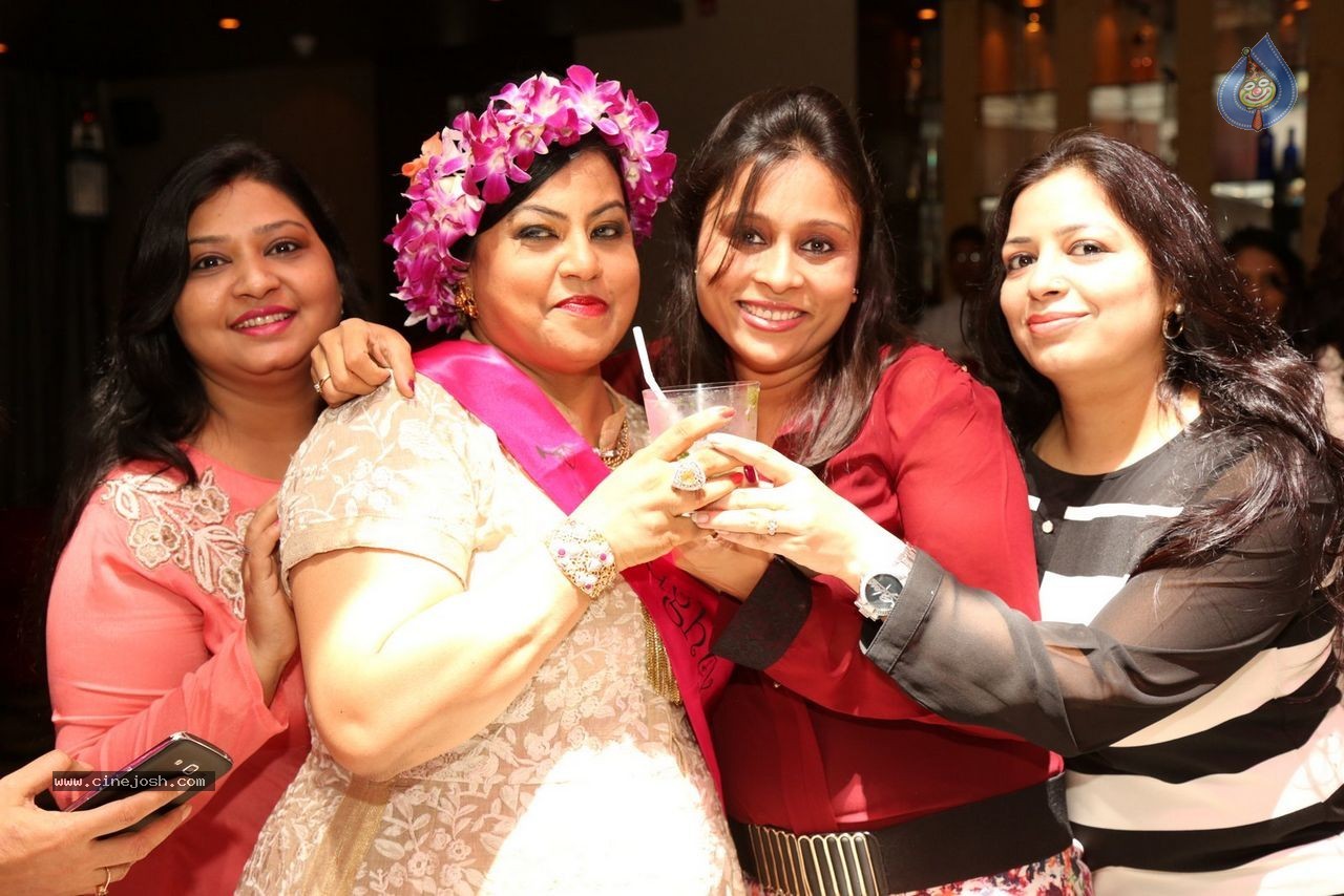 Sashi Nahata 25th Wedding Anniversary - 97 / 128 photos