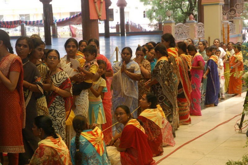 Sathya Sai Baba Condolences Photos - 47 / 109 photos