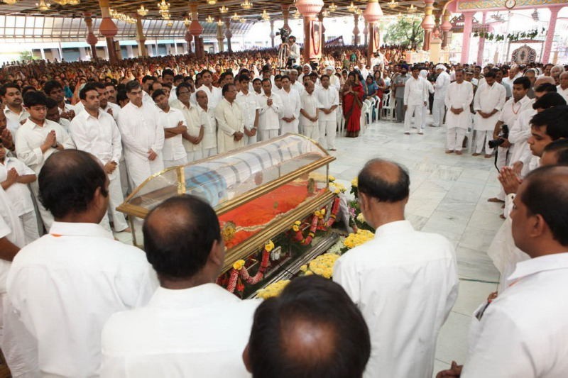 Sathya Sai Baba Maha Samadhi Photos - 36 / 59 photos