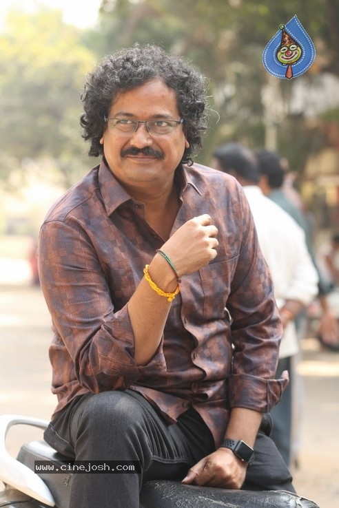 Satish Vegesna Interview Photos - 2 / 21 photos