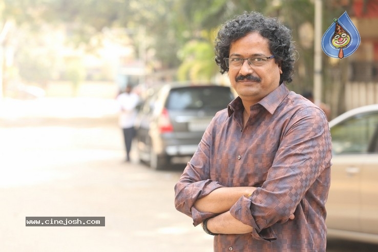 Satish Vegesna Interview Photos - 15 / 21 photos