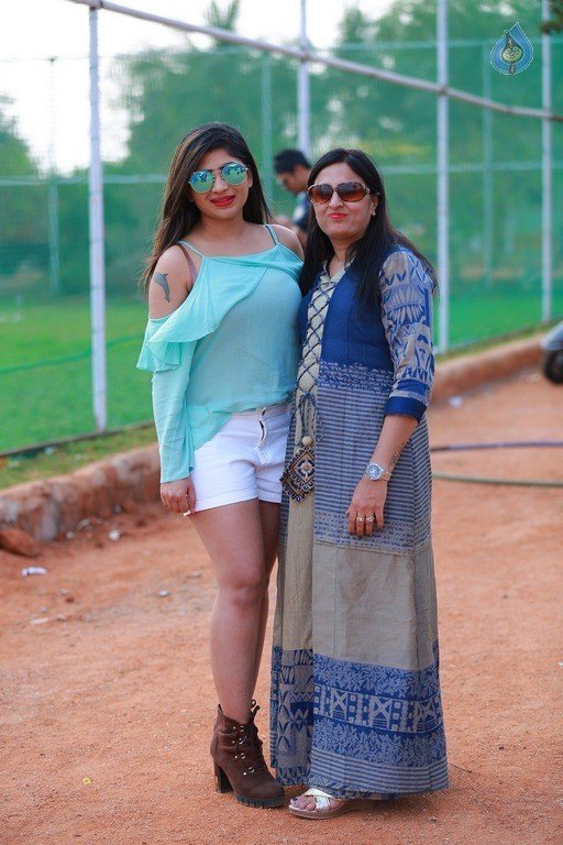 SEAT-Finecab Cricket Tournament 2017 - 34 / 84 photos