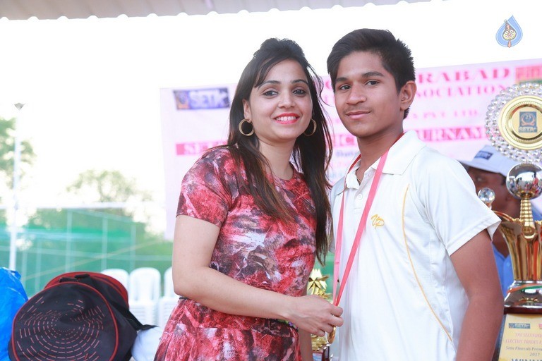 SEAT-Finecab Cricket Tournament 2017 - 44 / 84 photos