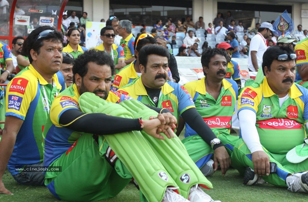 Semi Final 1 Kerala Strikers vs Karnataka Bulldozers Match - 1 / 71 photos