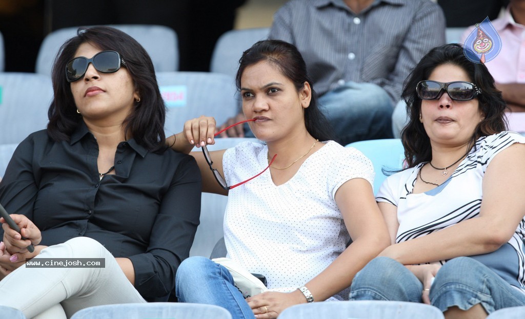Semi Final 1 Kerala Strikers vs Karnataka Bulldozers Match - 5 / 71 photos