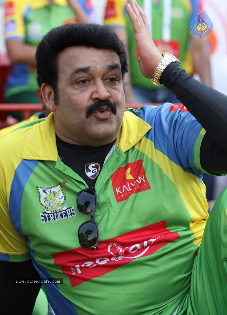 Semi Final 1 Kerala Strikers vs Karnataka Bulldozers Match - 15 / 71 photos