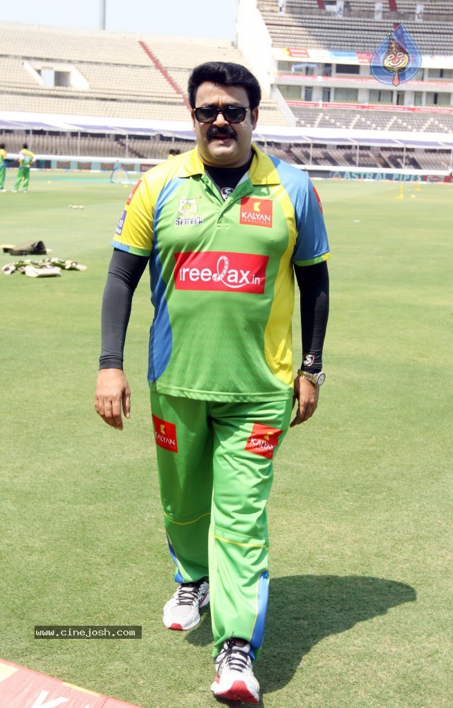 Semi Final 1 Kerala Strikers vs Karnataka Bulldozers Match - 45 / 71 photos