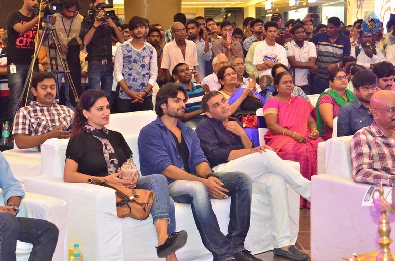 SFS Team at Radio City Super Singer Event - 1 / 21 photos