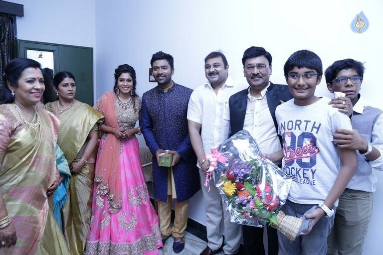 Shanthnu and Keerthi Wedding Reception Photos - 73 / 126 photos