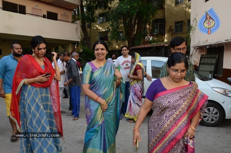 Shivani Birthday Celebrations - 42 / 42 photos