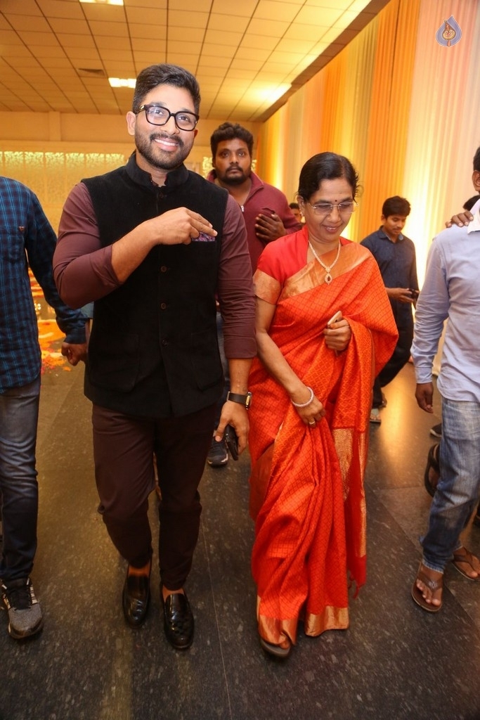 Shyam Prasad Reddy Daughter Wedding Photos 1 - 84 / 123 photos