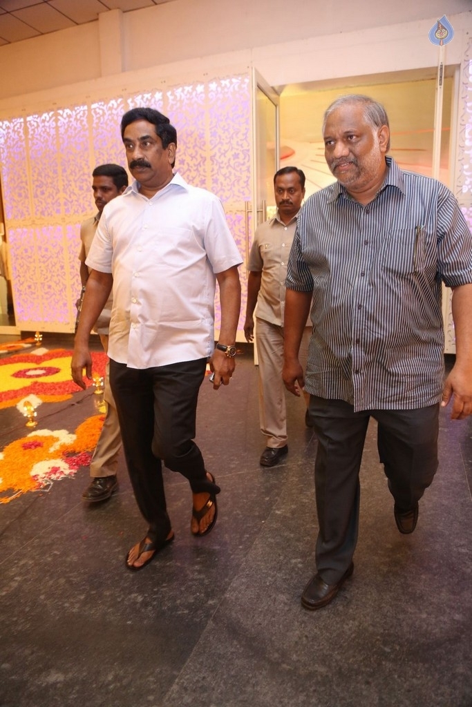 Shyam Prasad Reddy Daughter Wedding Photos 2 - 17 / 119 photos