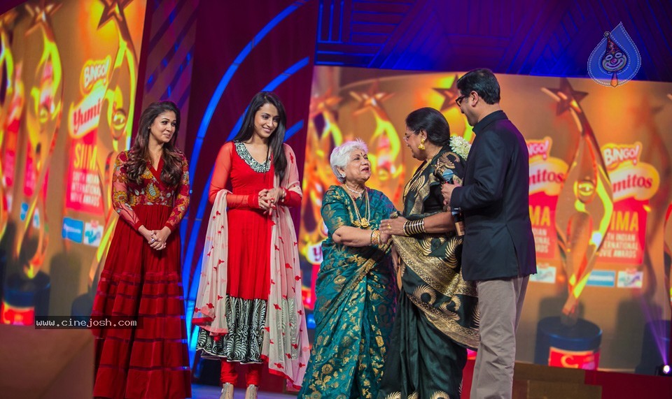 SIIMA 2013 Awards Day2 Photos 01 - 4 / 153 photos