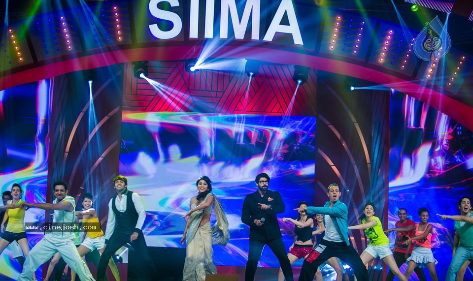 SIIMA 2013 Awards Day2 Photos 01 - 40 / 153 photos