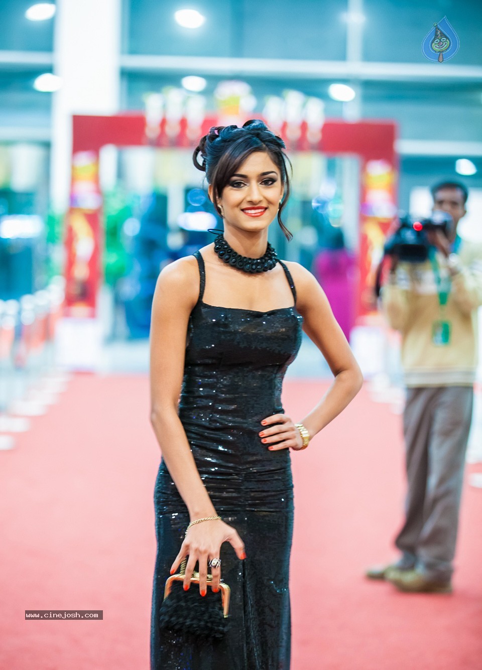 SIIMA 2013 Awards Day2 Photos 01 - 135 / 153 photos