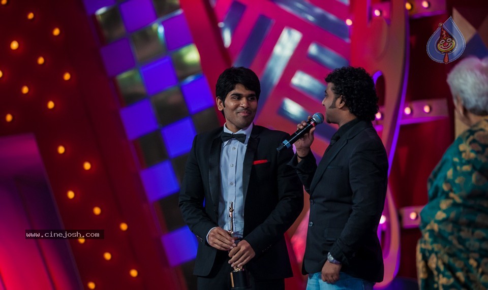 SIIMA 2013 Awards Day2 Photos 01 - 144 / 153 photos