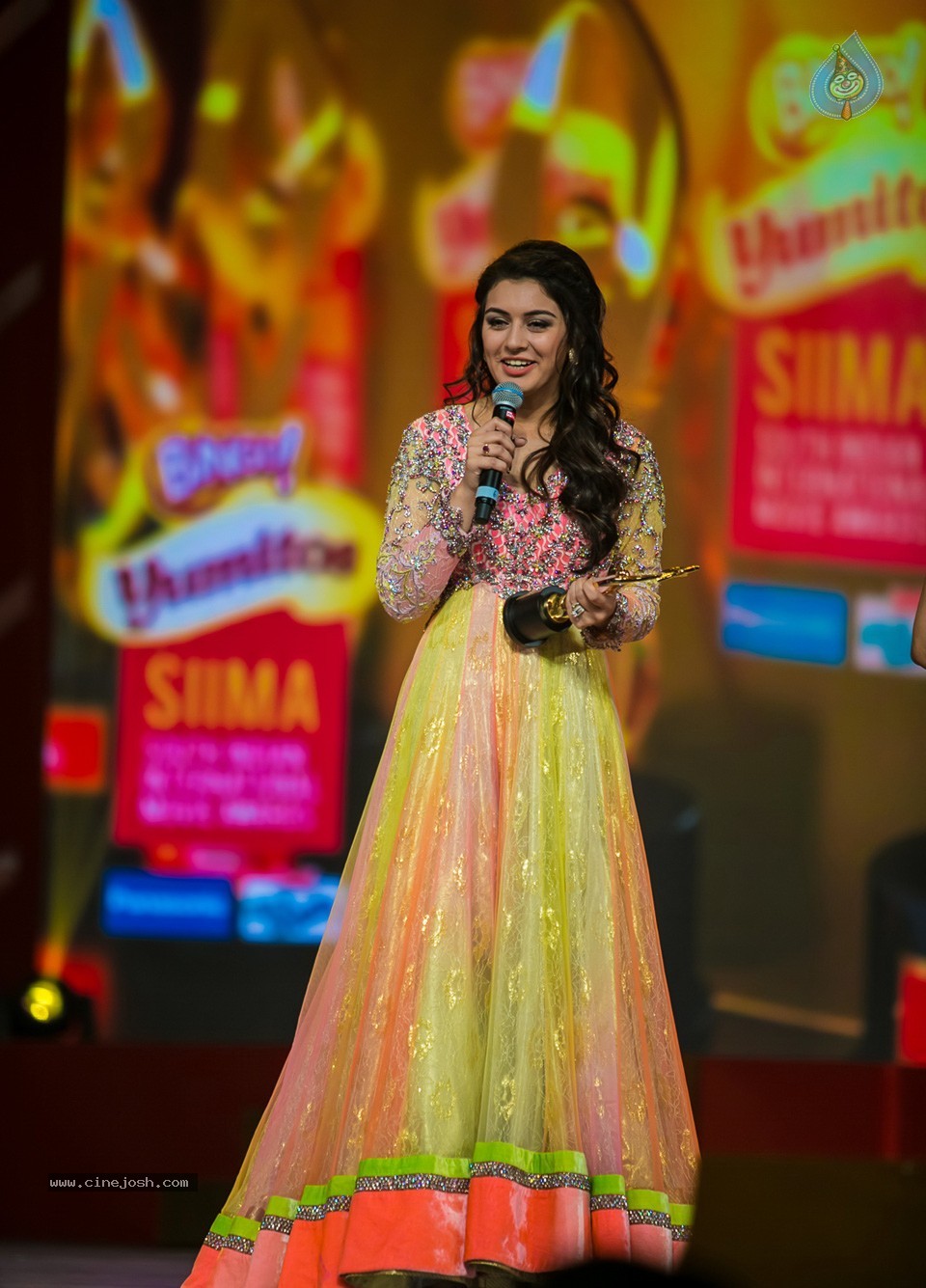 SIIMA 2013 Awards Day2 Photos 02 - 44 / 156 photos