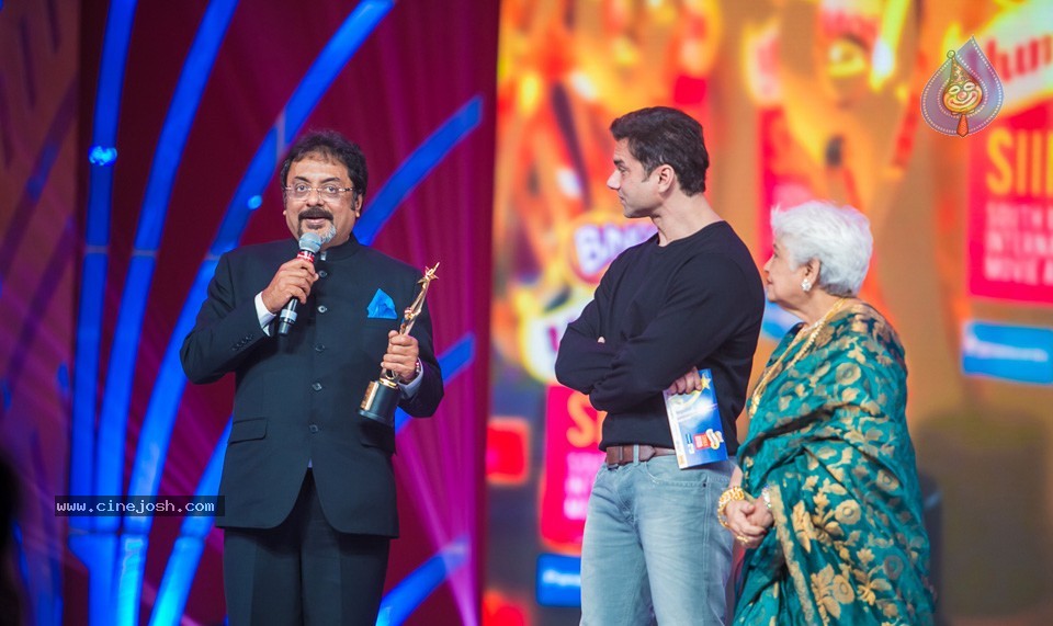 SIIMA 2013 Awards Day2 Photos 02 - 102 / 156 photos